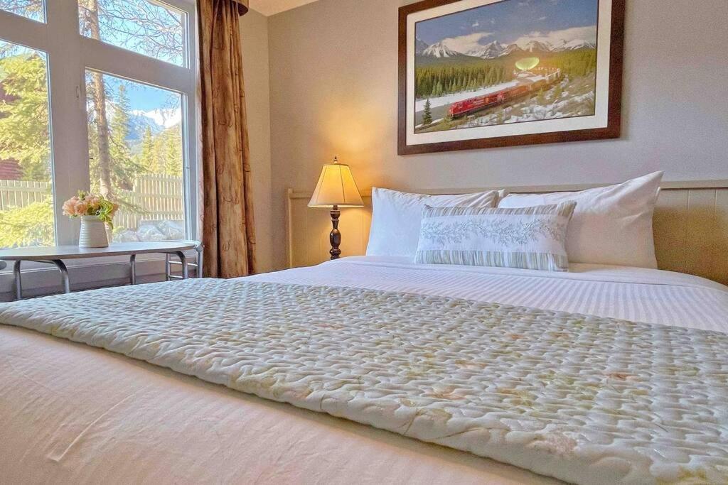 קאנמור Windtower Lodge Queen Bed Suite-Ugparking&Walking2Dt מראה חיצוני תמונה